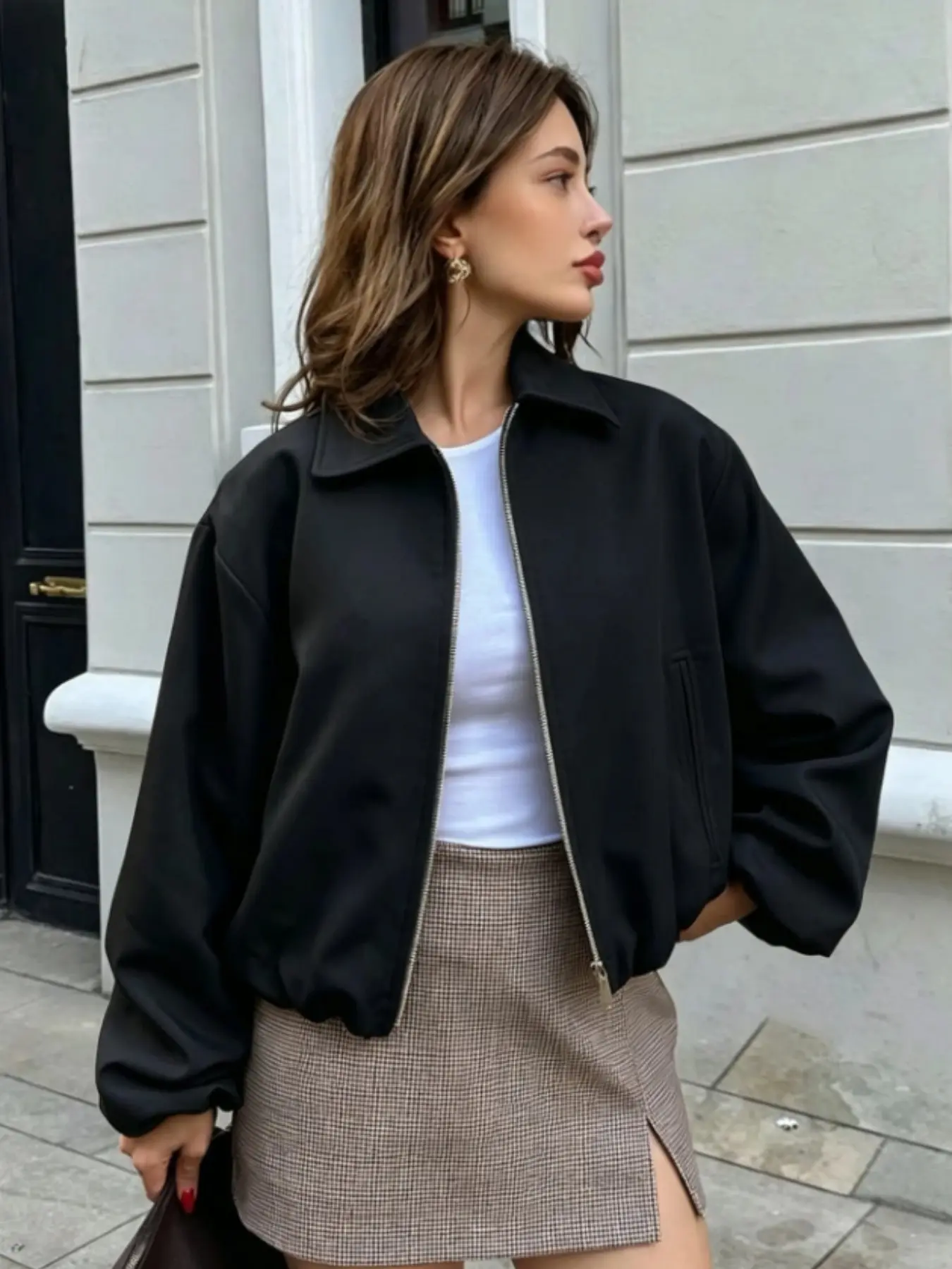 Loose-Fit Casual Jacket, Solid Color Plain Surface, Comfortable Loose Fit, Ideal for Daily Wear, Versatile and Simple Design