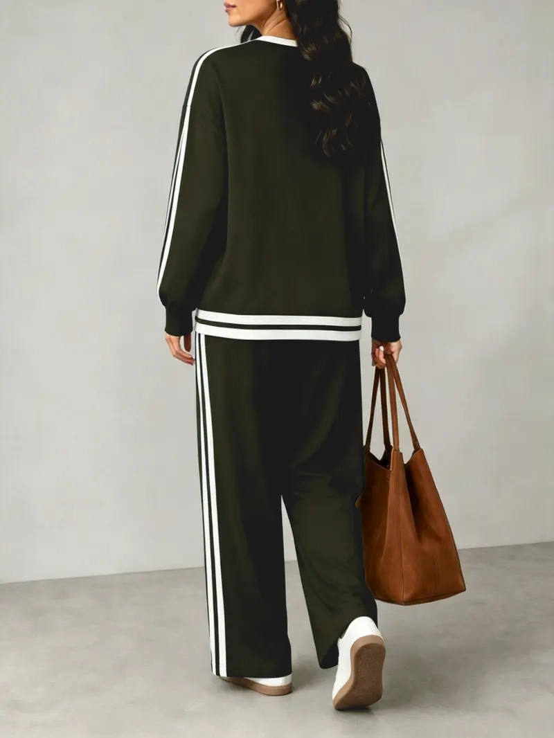 Women's V Neck Outfit
