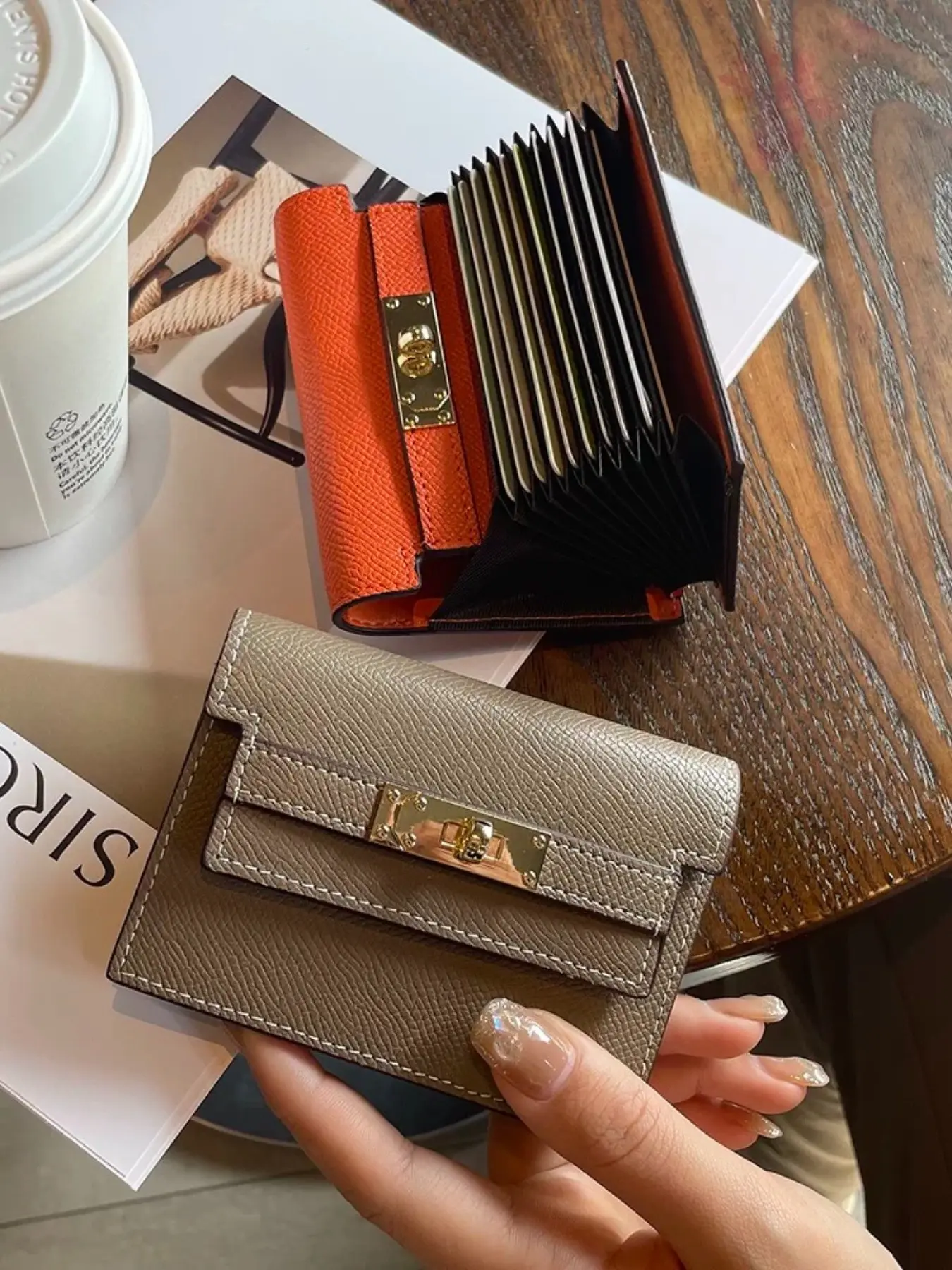 Slim Leather Credit Card Holder with Lock, Elegant Small Zipper Wallet, Unisex Design, RFID Blocking, Multiple Slots, High-End Style