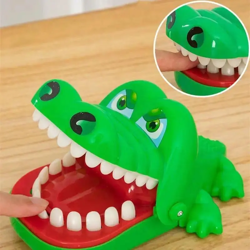 Children's prank toys hand biting crocodile toys shark tooth extraction games finger biting crocodile toys props tabletop games