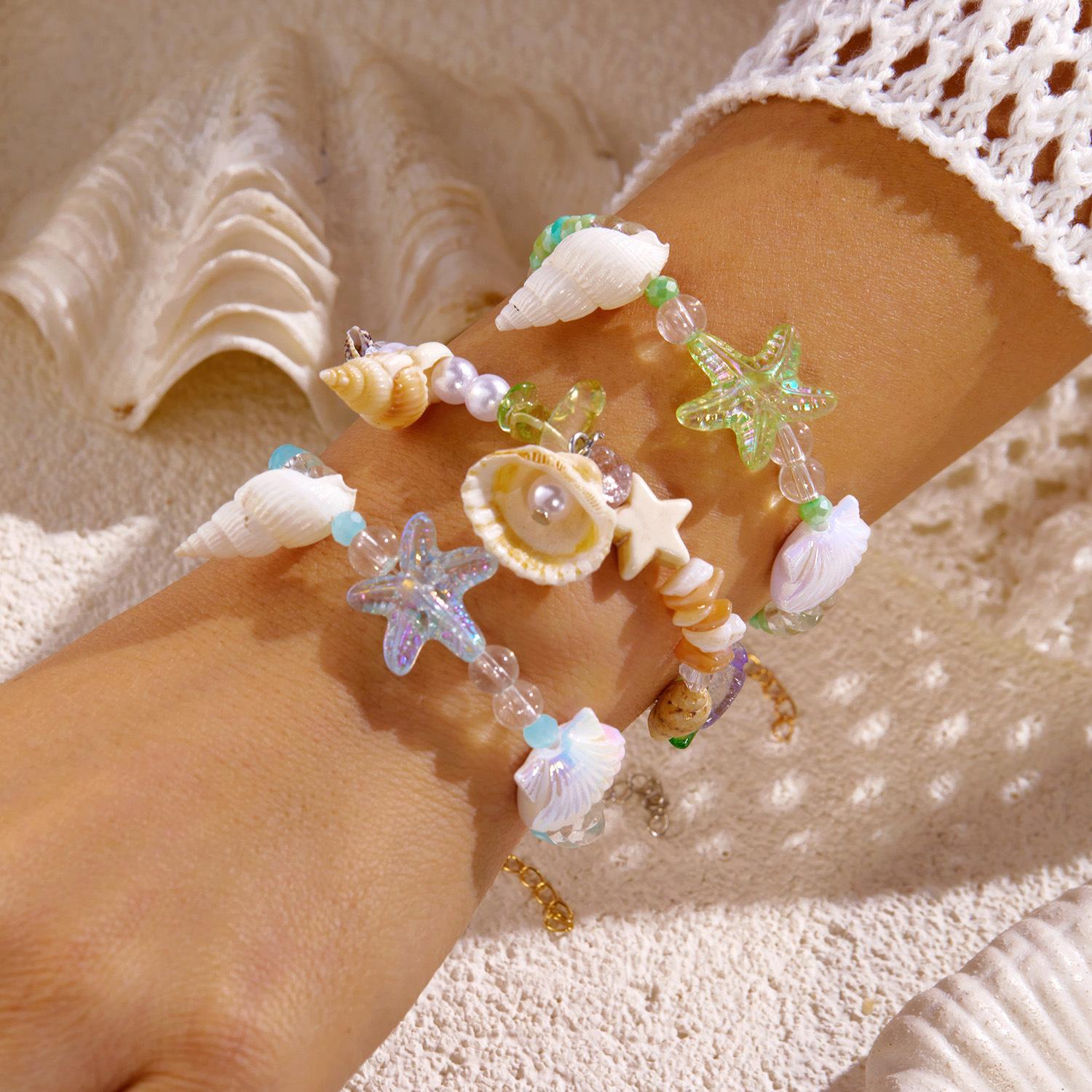 Summer Beach Inspired Handmade Shell Bracelet with Seashell Sea Star Beads for Women Stylish Ocean Themed Jewelry Lightweight Comfortable Adjustable Fit Trendy Vacation Accessory