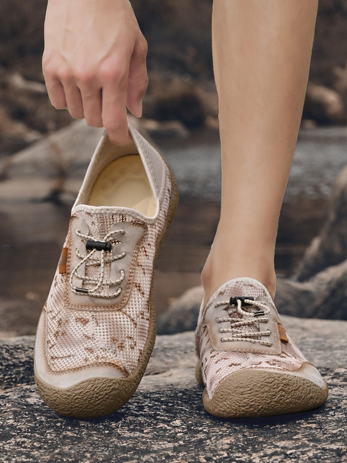 Men's Solid Color Mesh Breathable Outdoor Water Shoes Drawstring Two-Way Closed-Toe Sandals Non-Slip Wear-Resistant Soft Sole Hiking Shoes