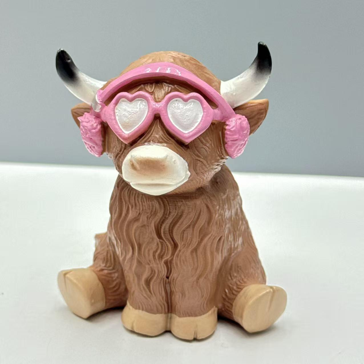 Collectible Figurines Mini Creative Resin Animal Statues, Highland Cow Ornament, Festival Decor, Movie Souvenir, Best Holiday Gift