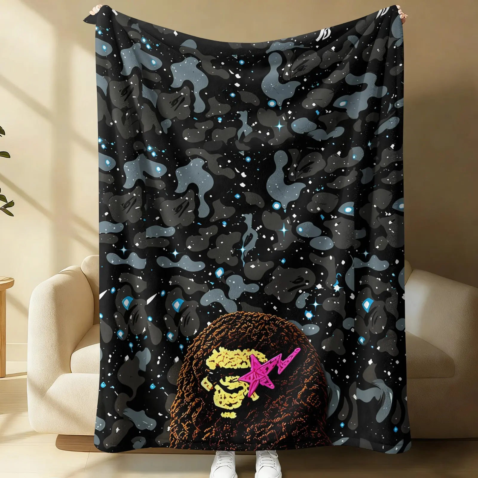 Streetwear Camo Monkey Graphic Throw Blanket, Dark Camouflage Star Ape Print Soft Flannel Sofa Bed Cover, Trendy Urban Hip Hop Aesthetic Decor Blanket for Bedroom Couch Dorm, All Season Warm Home Decor Gift