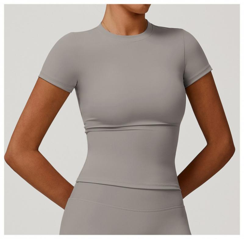 Solid color sports T-shirt, round neck, slim fit, stretchy fabric, suitable for yoga and gym workouts, women's sportswear, sporty style clothing, fitness shirt, workout top, loose-fitting gym shirt