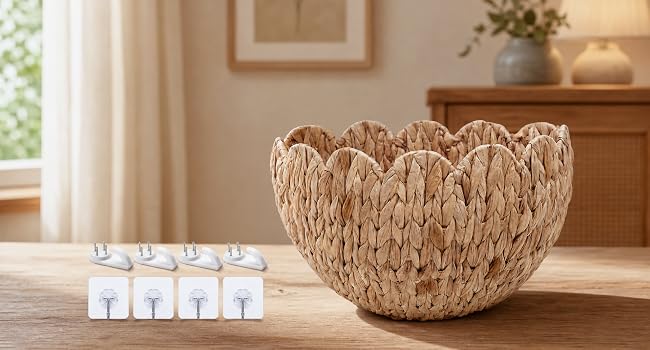 Scalloped Wicker Wall Baskets 2 Pack - Handwoven Hanging Rattan Storage Baskets for Wall Decor, Boho Front Door Basket & Farmhouse Bedroom Decoration (Natural)