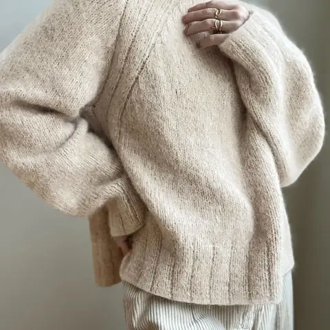 Women's Mock Neck Hem Slit Design Fall/Winter Loose Simple Casual Fashion Knit Pullover Top – Elegant Effortless Fall/Winter Layering Essential Women's Sweater Knitwear