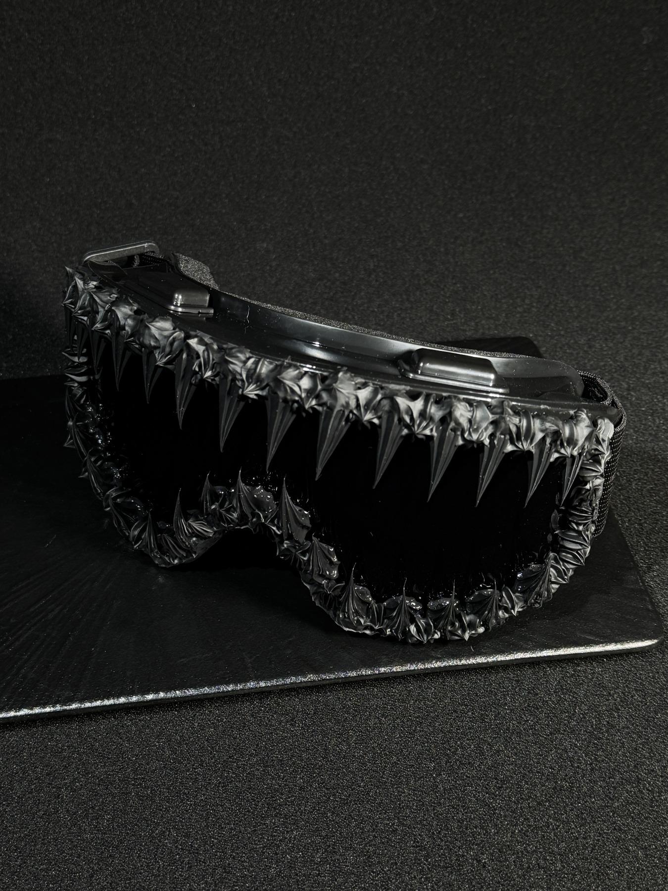 Punk Style Large Frame Anti-Wind Ski Goggles, Adjustable Elastic Strap, Handmade Random Effect, Outdoor Sports Eyewear, Windproof ski goggles