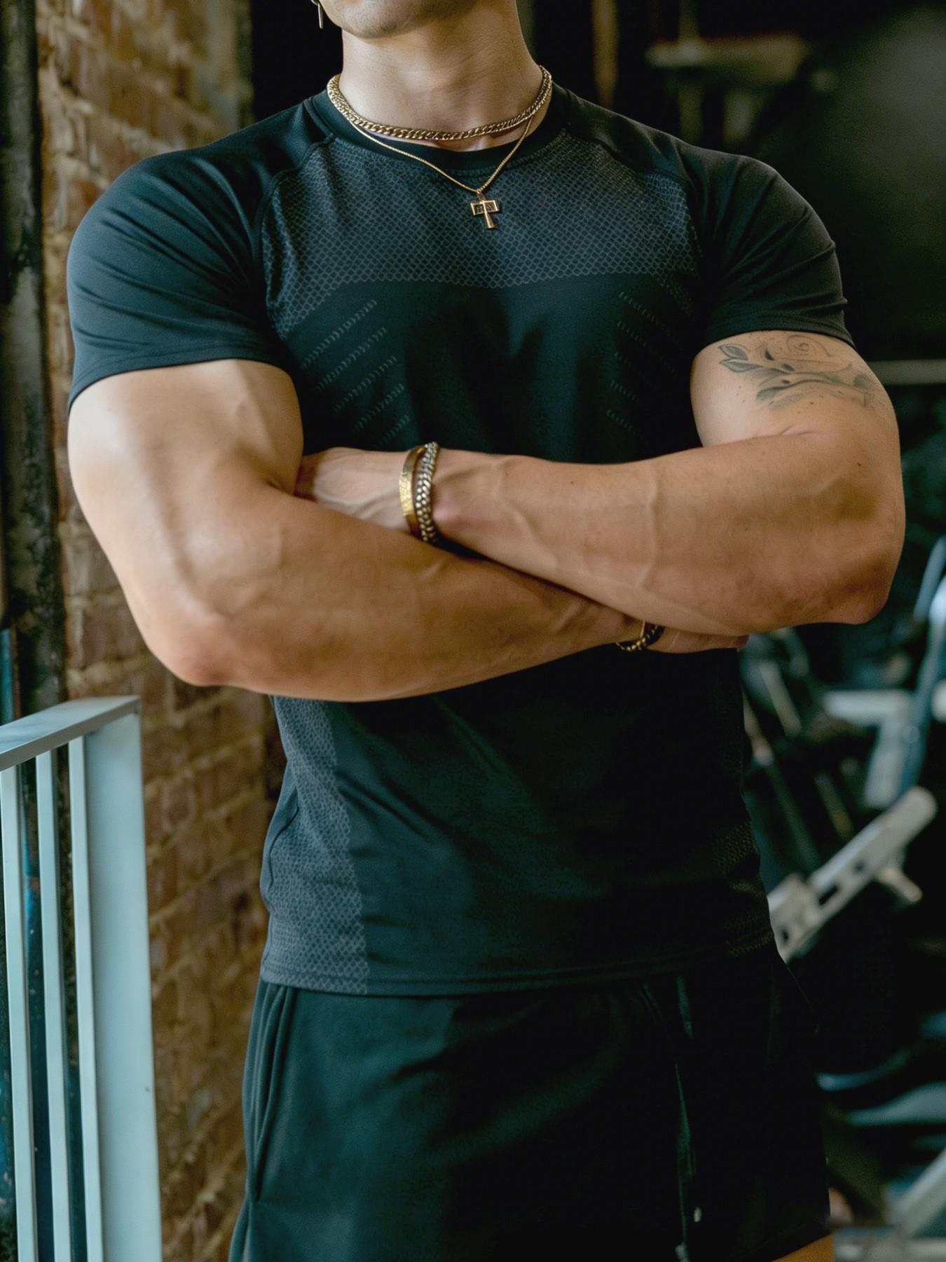 New Men's Fitness Top, Sporty T-Shirt, Tight Fit, High Elasticity, Training Gear, Short Sleeve, Cycling Wear, Men's Workout Clothes