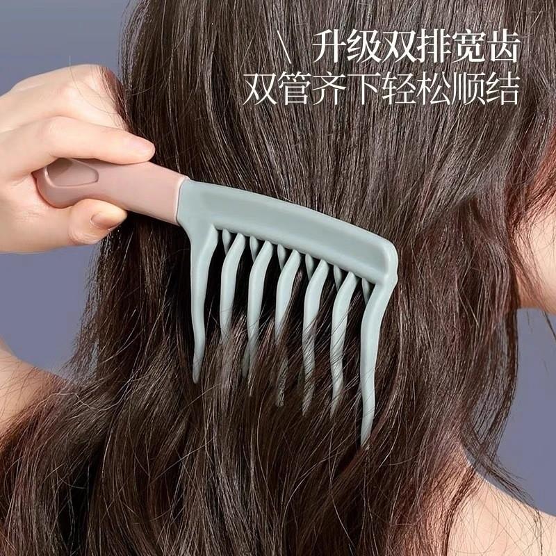 Mini Boar Bristle Round Brush for Short Hair,-0.78-0.70-0.62 Inch Diameter Small Round Barrel Brush for Blow Drying Anti Static Quiff Mini Comb with Wooden Handle for Blow Drying Straightening Curling Wet Thin or Short Hair