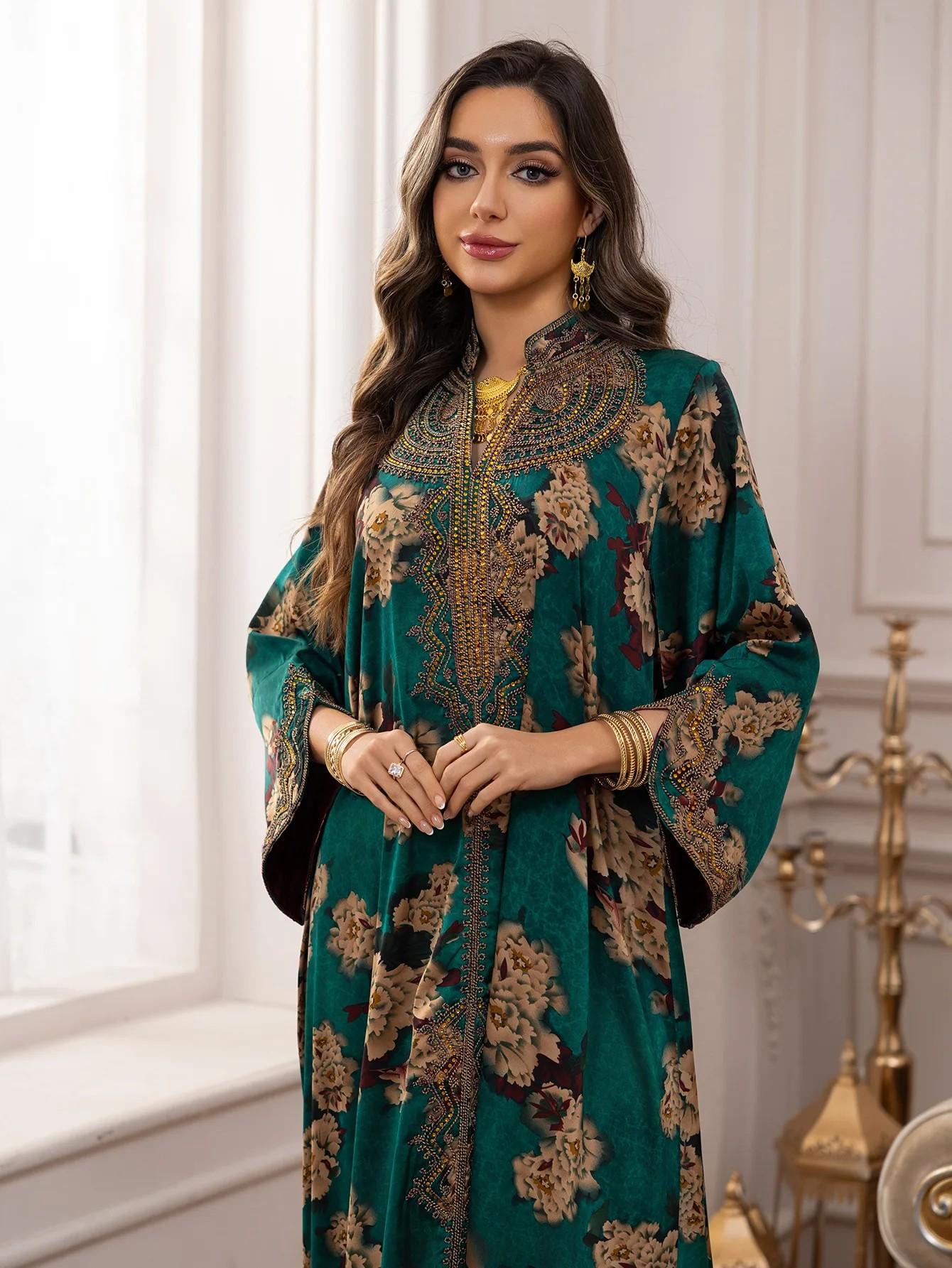 Middle Eastern Muslim Fashion Abaya, V-Neck Embroidered Ethnic Long Sleeve Dress, Modest Dresses, Modest Muslim Outfits, Modesty Muslim Clothing, Islamic Muslim Clothing, All Seasons Fitted Glossy Fabric, 103375 Model