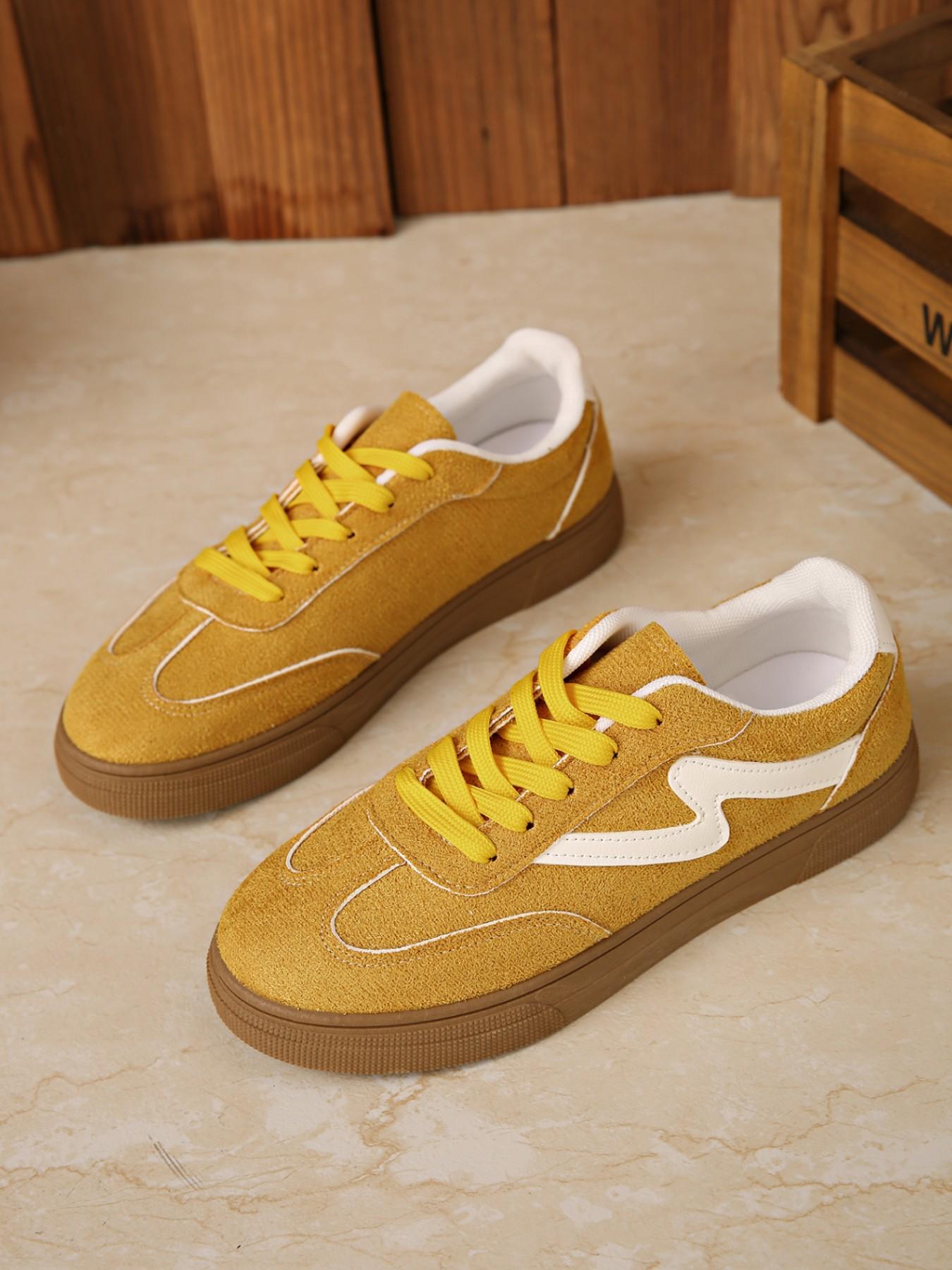 Women's 90s Style Low Top Casual Sneakers, Student Soft Sole Comfortable Flat Walking Shoes, Trendy Retro Athletic Footwear