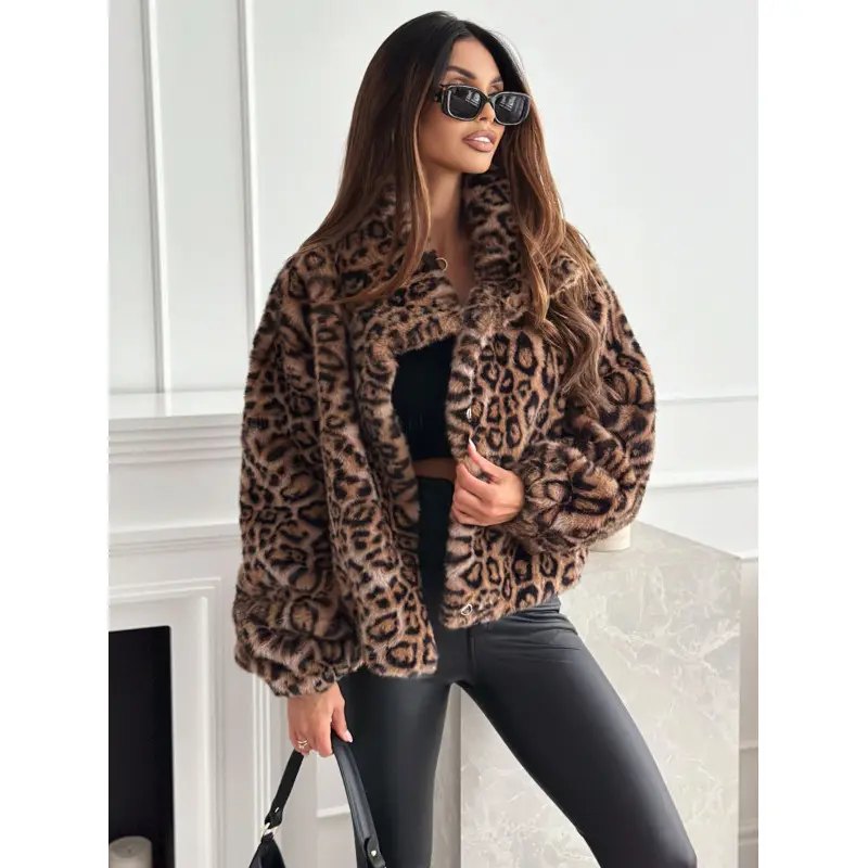Women's leopard print jacket, fashionable and stylish, new autumn/winter collection, featuring a faux fur leopard print and a short, collared design