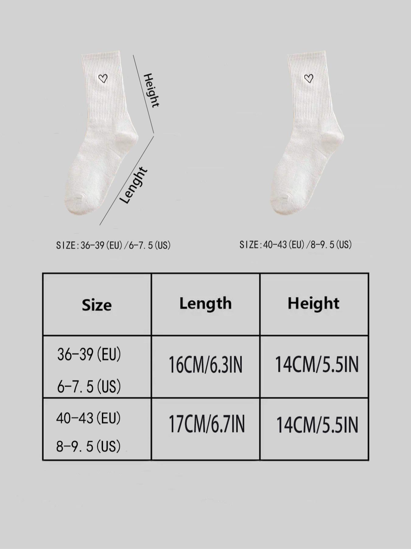 Women's Love Heart Print Crew Socks, Cute Casual Moisture Wicking Mid-Calf Socks, Soft Comfy Breathable Socks for All Seasons