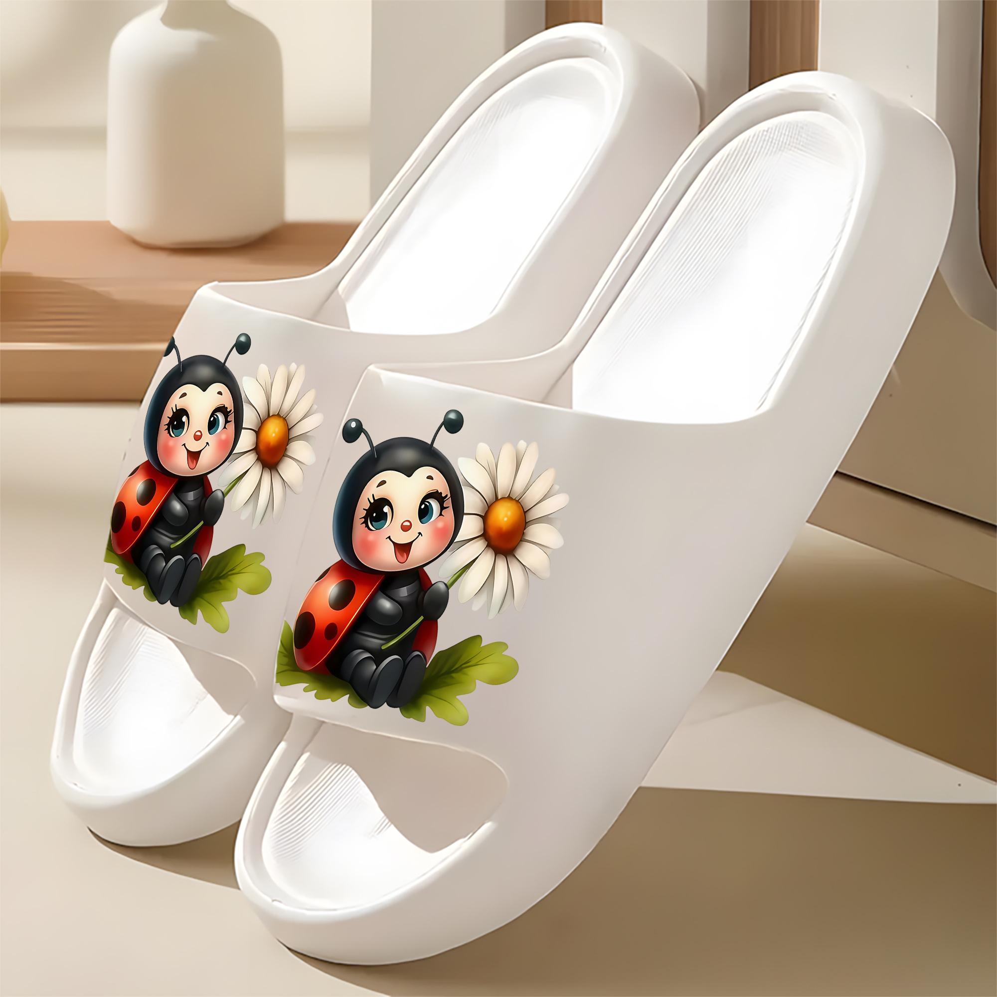 1 pair of new unisex slippers, ladybug and daisy design, indoor/outdoor slippers, holiday gift slippers, women's home slippers, room slippers, birthday gift slippers, casual slippers, summer EVA slippers, bathroom slippers, beach slippers