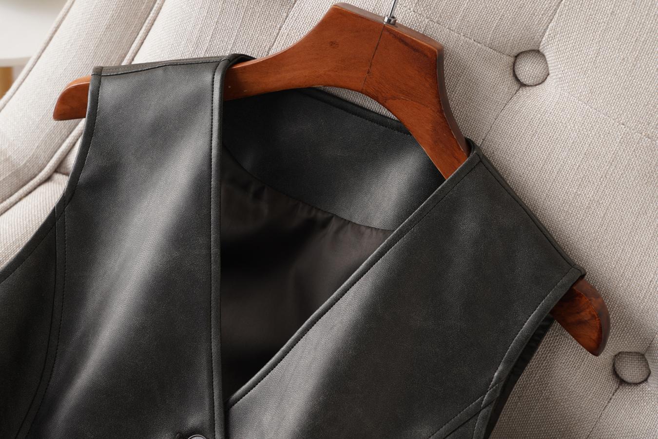 Women's Solid Color Button Front Pu Leather Vest, Fashion Casual V Neck Outerwear for Work Office Business, Ladies Spring & Fall Clothes