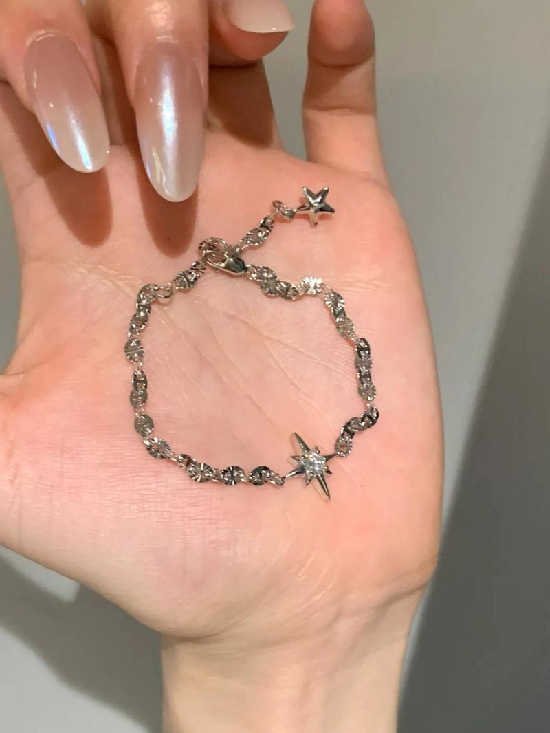 Elegant Zirconia Star Bracelet for Women, Stylish Daily Party Accessory, Versatile and Chic Gift Idea, Fashionable Ladies' Jewelry