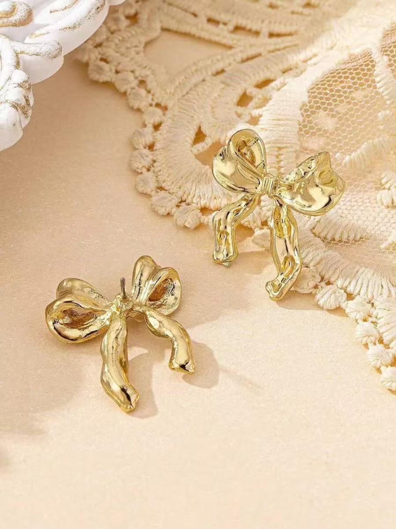 Elegant Bowknot Earrings for Women, Simple & Lightweight Design, Hypoallergenic, Perfect for Daily Wear, Dates, Parties, Birthday Gift, Elegant Minimalist Earrings