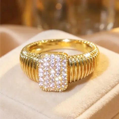Aesthetic Square Paved Statement Ring, Ribbed Textured Wide Band Cocktail Finger Ring, Everyday Fashion Geometric Ring for Women Anniversary Party Gift