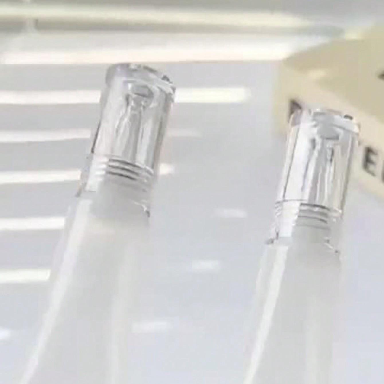 Mini Travel Pump Bottle Set, Reusable Plastic Design for Liquid Cosmetics & Skincare Essentials, Makeup Container, Ideal for On-The-Go Use