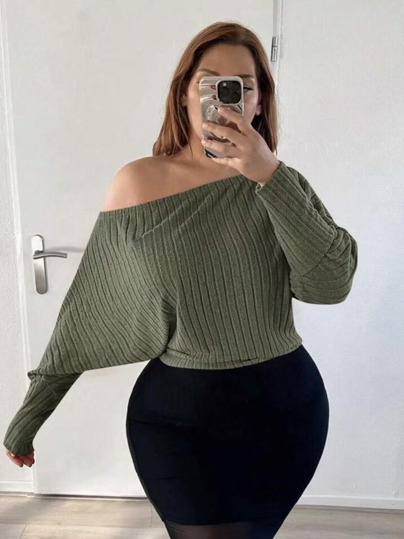 【Plus Size】1 Piece Off-Shoulder Ribbed Knit Sweater, Tik Tok Trendy Loose Style, Batwing Sleeve & Crop Design, Cozy & Fashionable, Perfect for Plus-Size Fashionistas Daily Wear & Dating Looks