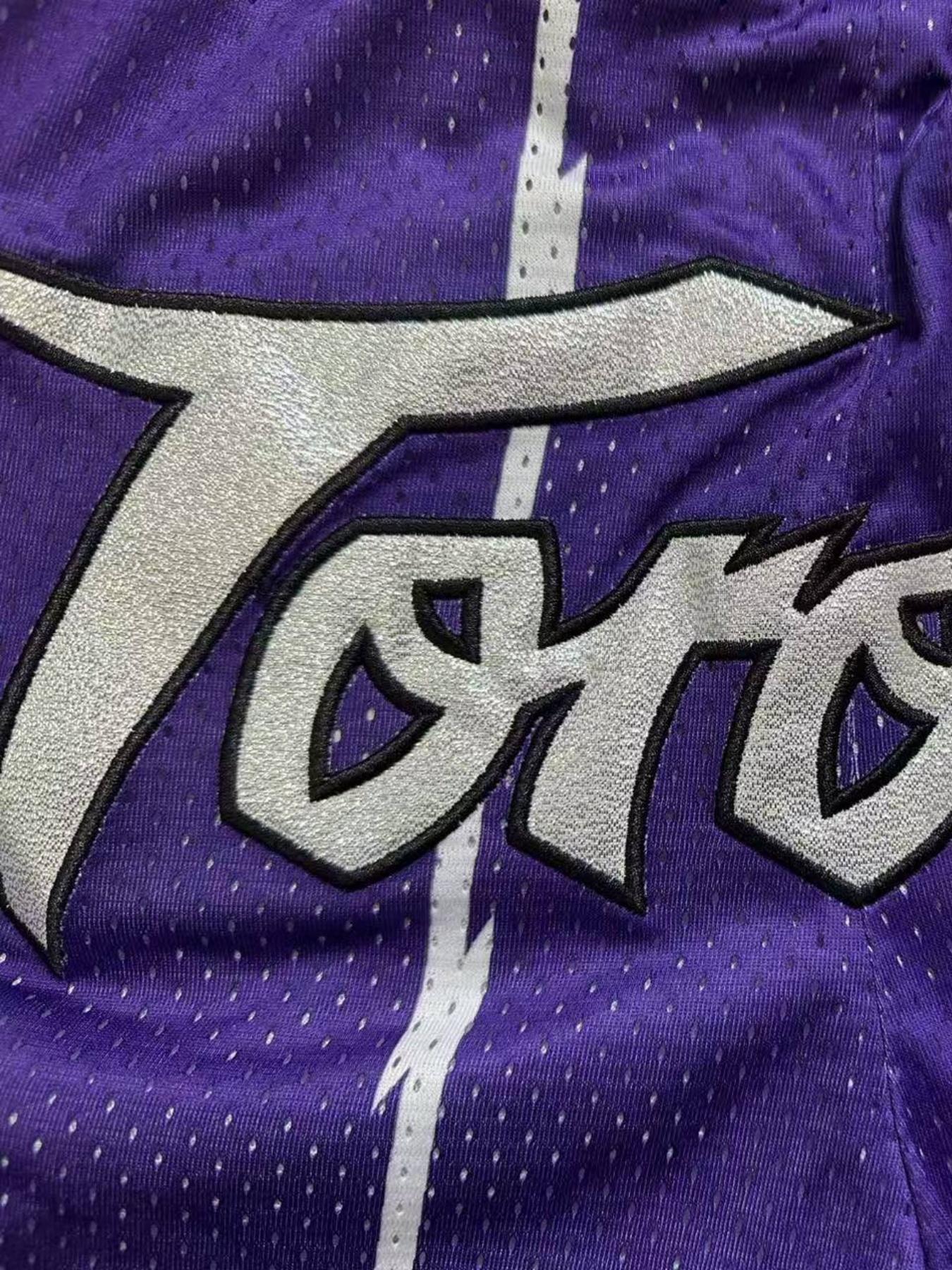 Men's Toronto Letter & Number Embroidery Pocket Sports Shorts, Casual Breathable Quick Drying Elastic Waist Basketball Shorts, Athletic Bottoms, Men's Sportswear for Outdoor Wear, Athletic Activewear, Athleisure Casual Shorts, Breathable Fitness Shorts