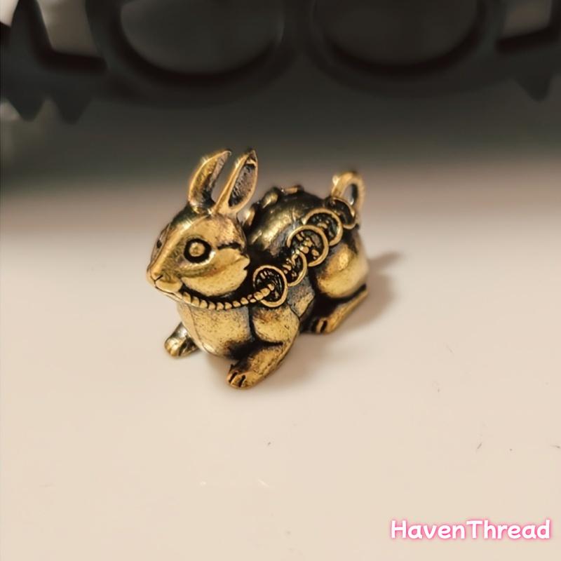 2pcs Vintage Chinese 5 Emperors Money Rabbit Ornaments, Yellow Brass Collectible Figurines - Unisex Fortune Fengshui Household Items Decor for Festive Home Use, Anniversary Gifting