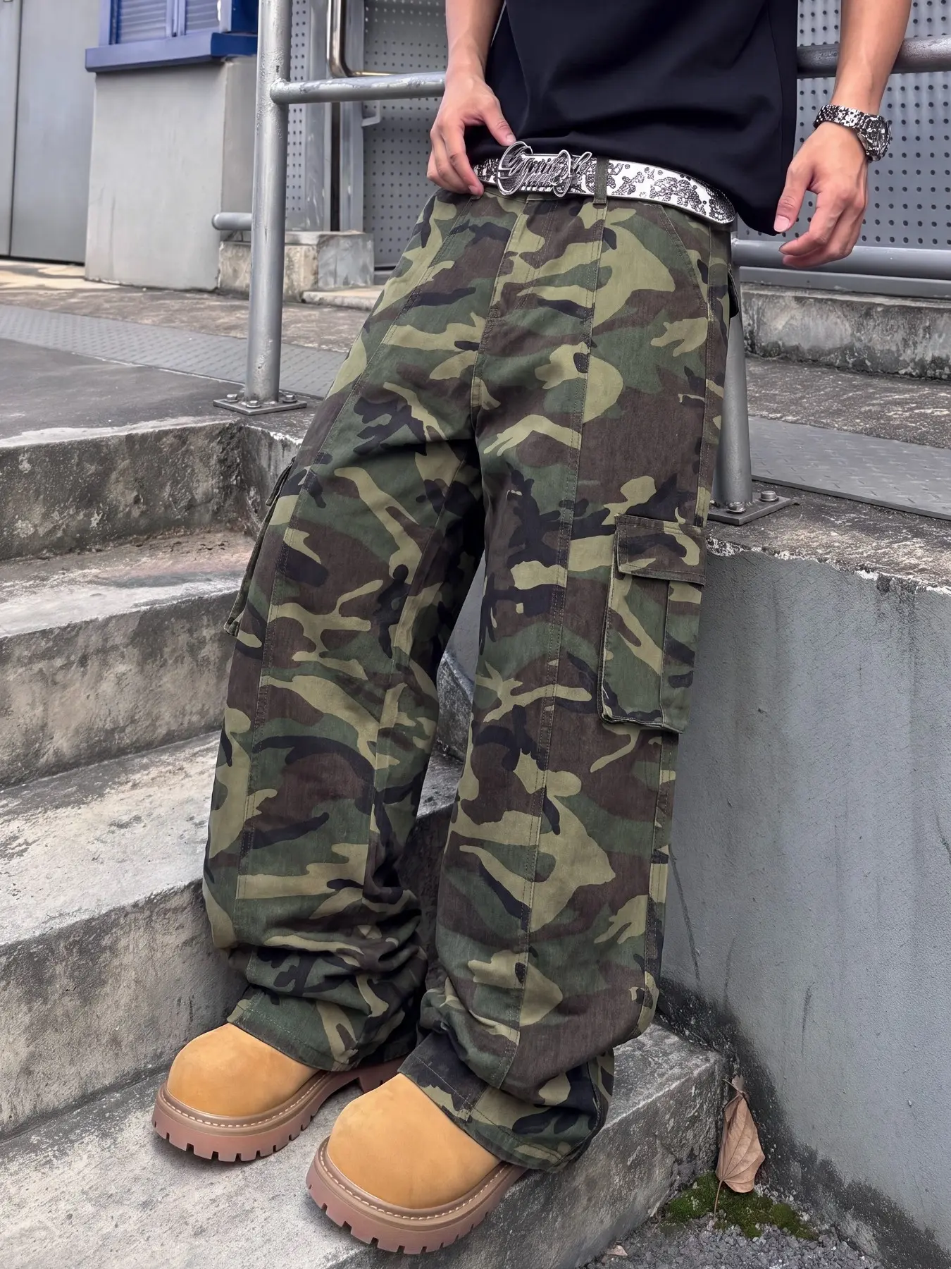 Men's Camouflage Cargo Jeans, Loose Fit Wide Leg Denim Pants, Multi Pocket Design, American Streetwear Style, Perfect For Casual Everyday Outfits, Fatigue Pants