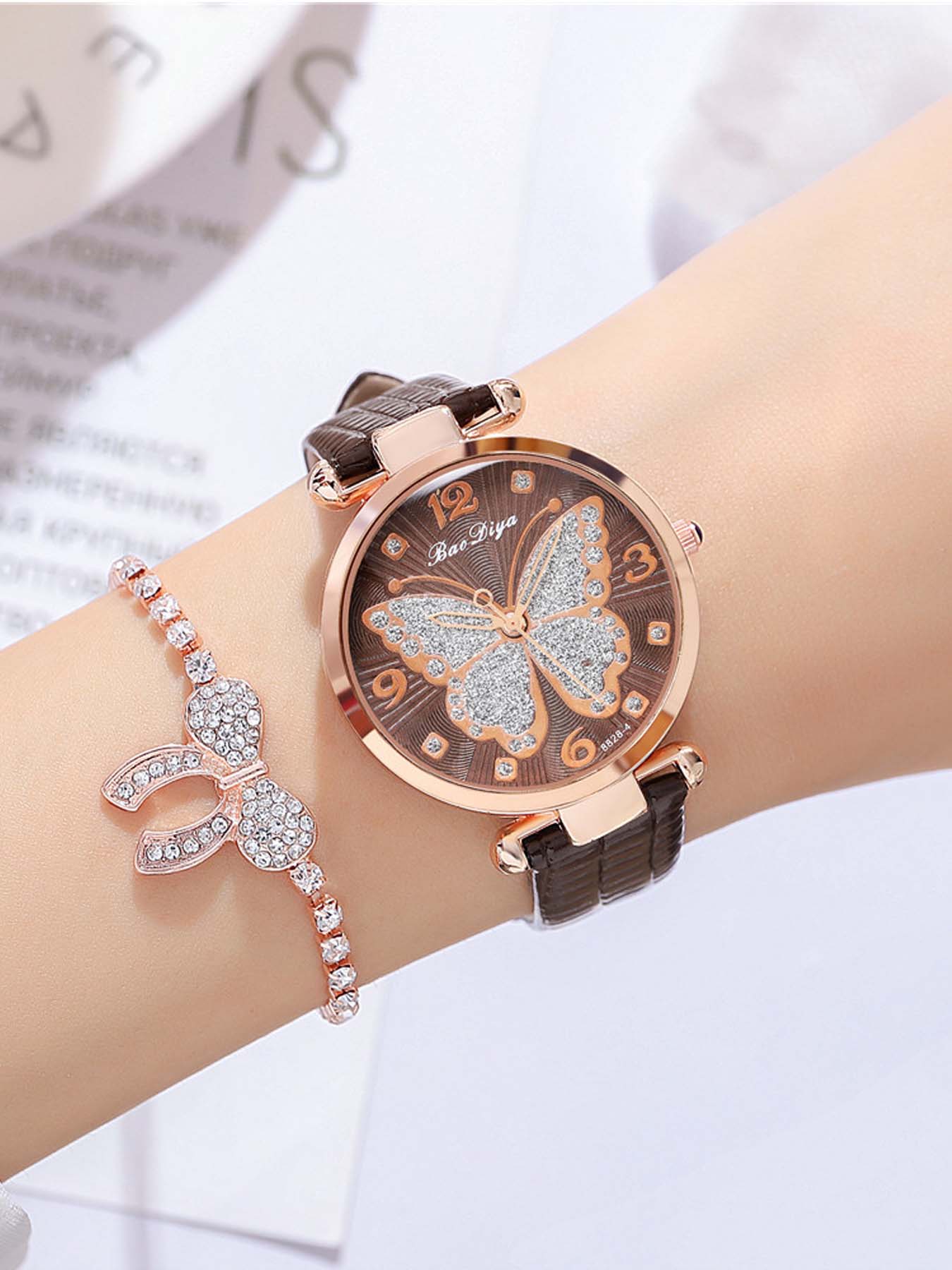 2-piece/Set Fashionable Minimalist Ultra-Thin Women's Butterfly Silver Powder Quartz Watch Leisure Leather Pin Buckle Watch Set