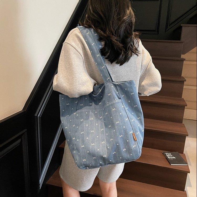 2026 New Versatile Large Capacity Tote Bag for Women, Waterproof Nylon Shoulder Bag, Ideal for Commuting, School, Shopping