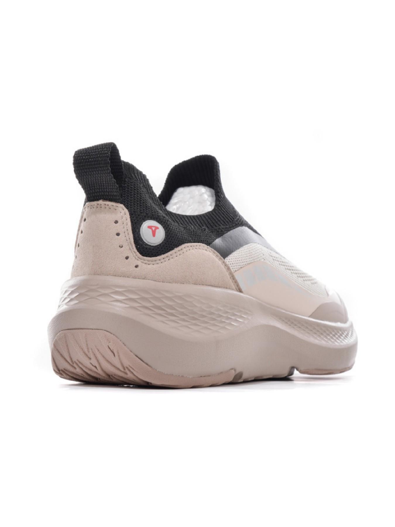 Comfortable Soft Anti-Slip Walking Shoes, Breathable Flyknit Mesh Slip-On, Sporty Eva Sole, Ideal for Daily Wear and Fitness