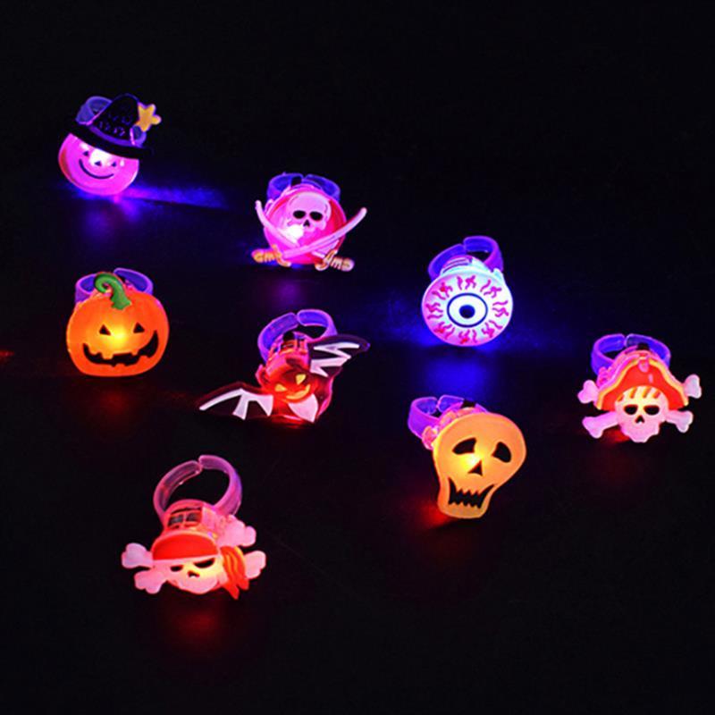 50Pcs+2pcs Christmas Light Up Rings Party Favors Luminous Flash Finger LED Ring Blinking Jelly Rubber Ring for Kids Adults Christmas Gifts Plastic Spooky