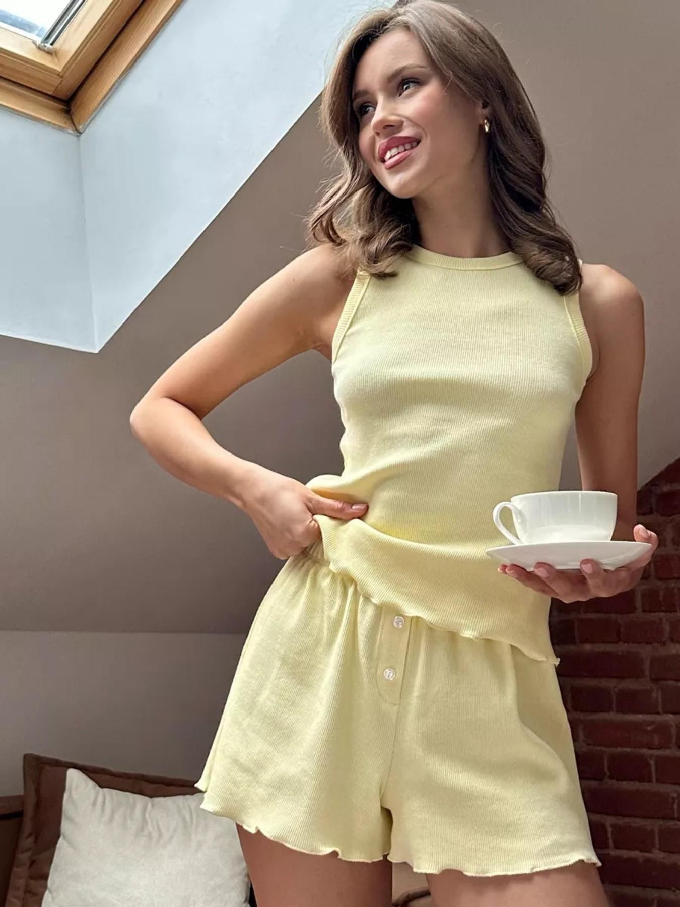 2026 European & American Spring/summer Collection, Solid Color Ruffled Vest & Shorts 2-Piece Set, Casual Loungewear, Vacation Style