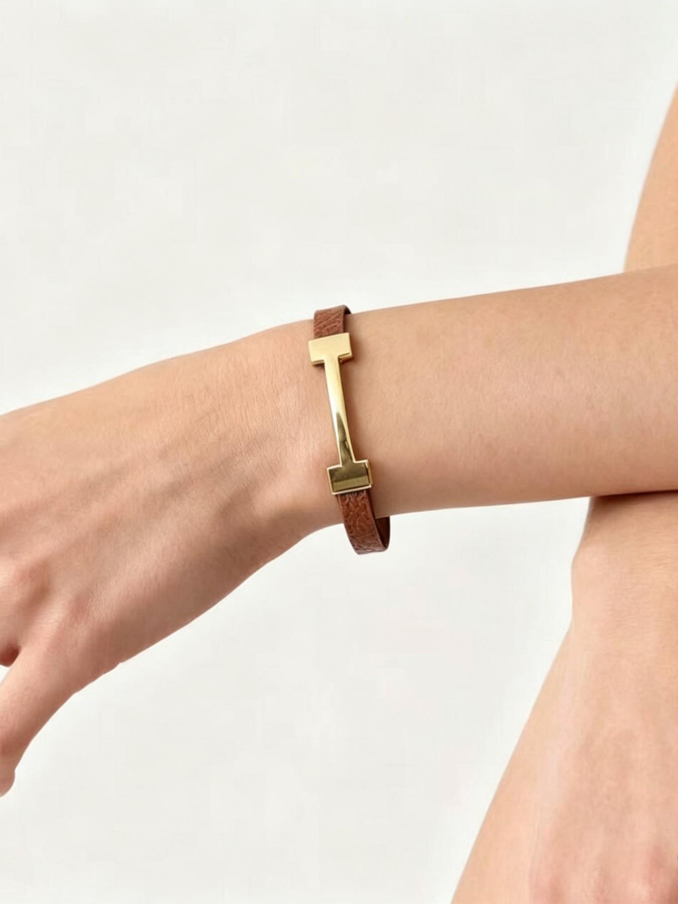 1pc Simple PU Leather Wristband, Industrial Style Decorative Bracelet, Versatile Commuter Accessory, Perfect Gift for Girlfriend