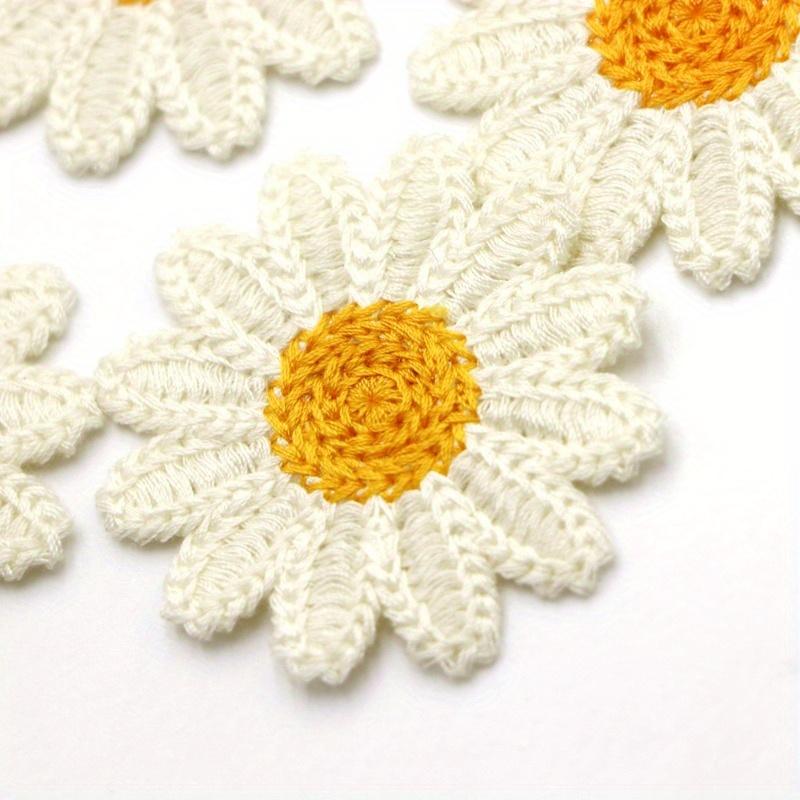 3pcs DIY flower accessories Small daisies flower embroidery flower clothing bag hair accessories Daisy flower pattern patch embroidery Applique sewing patch, for skirt T-shirt dress DIY clothing accessories, Daisy embroidery patch, clothing decoration