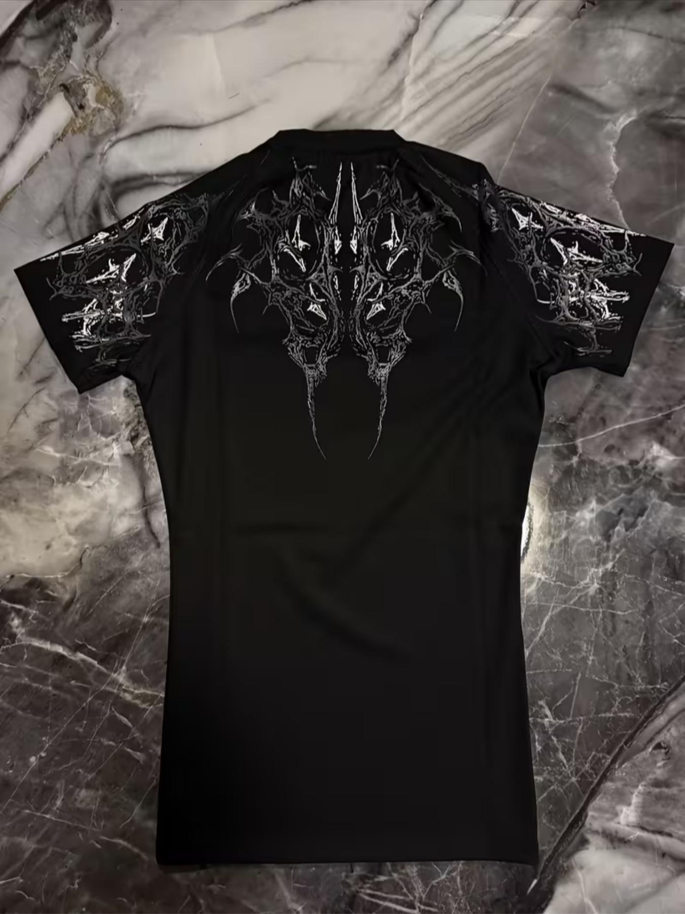 New Men's Trendy Fitted Sports Shirt, Gothic Print Quick-Dry Compression Fitness Top, Short Sleeve Long Clothing, Sporty Geometric Pattern