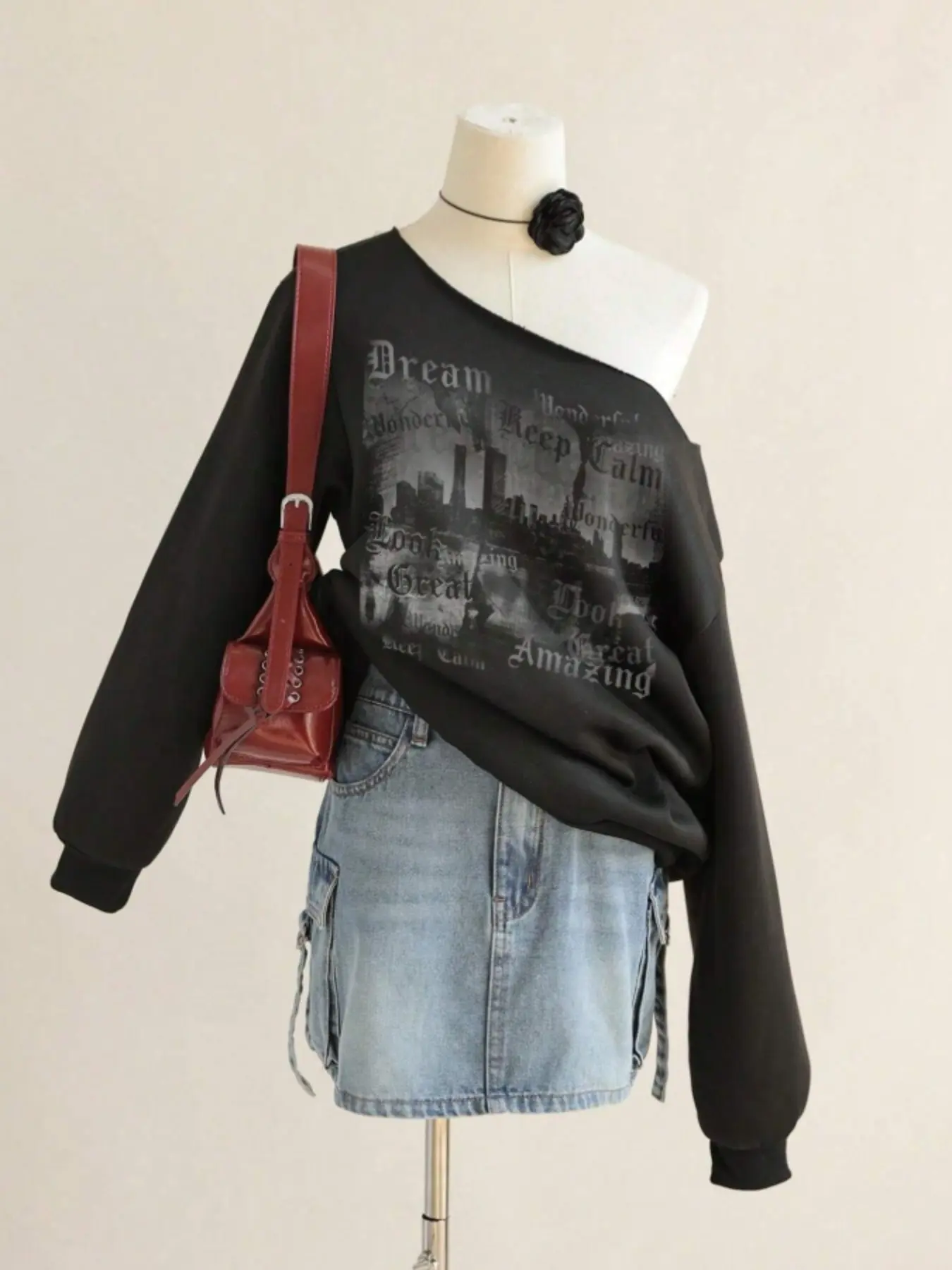 Women Vintage Off-Shoulder Sweatshirt, Loose Fit, Graphic Print, Casual Streetwear, Fall Winter Fashion, Daily Wear