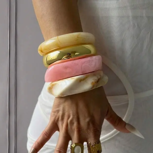 Women's Resin & Chunky Acrylic Stacking Bracelet Set - Bohemian Versatile Jewelry, Fashionable Creative Bangle, Minimalist Statement Accessories, Anniversary Gift, Matching Bracelets for Office, Party