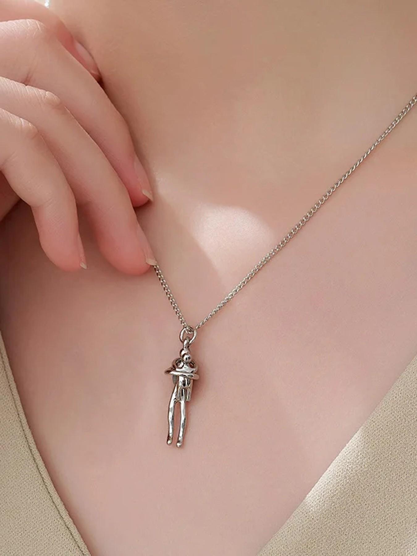 Two-tone hugging necklace, hugging pendant necklace, detachable mother and child pendant, DIY heart-shaped jewelry, a gift for new mothers, a mother's jewelry necklace suitable for special family occasions, a Mother's Day gift for mom.