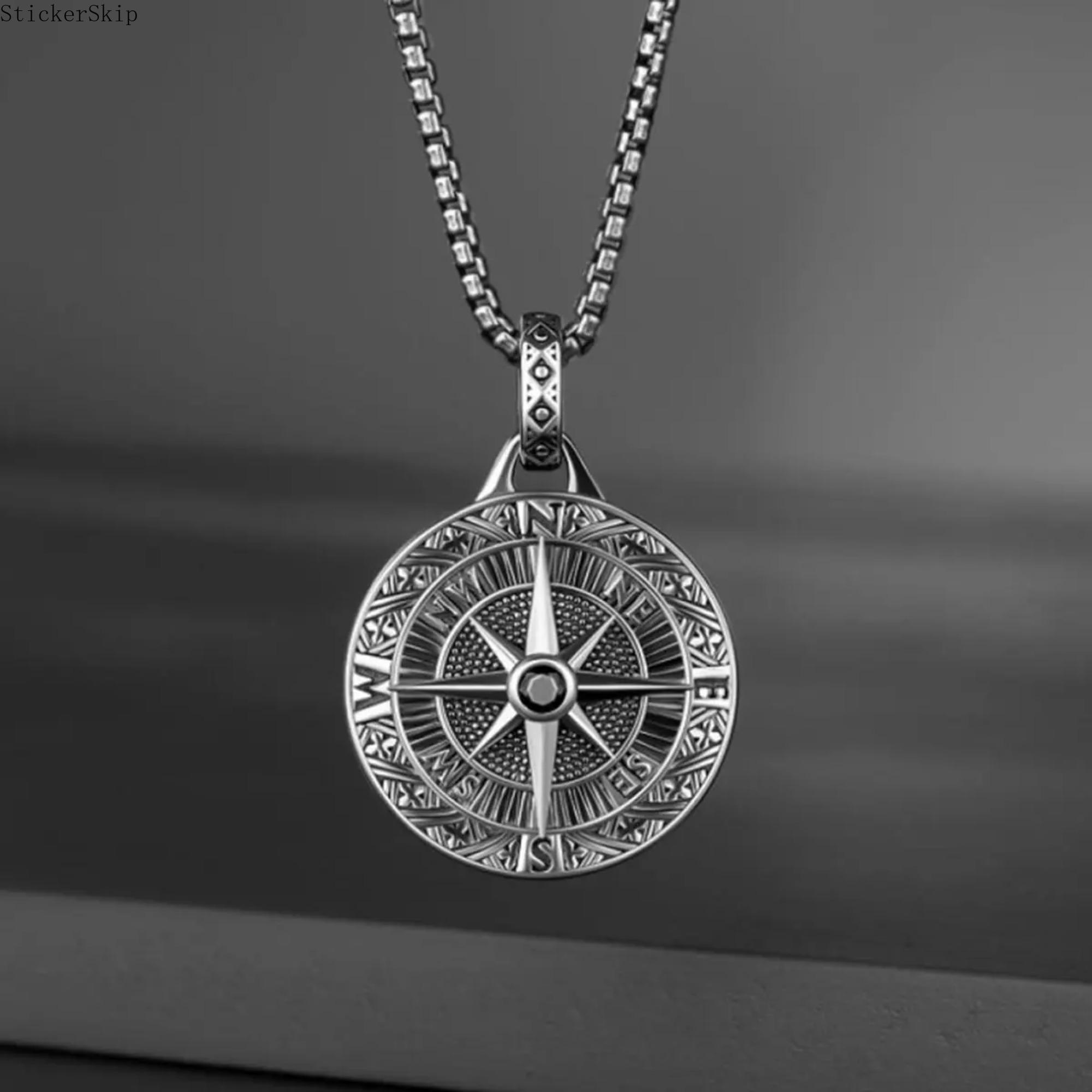 2026NEWMen's stainless steel compass pendant necklace, hip-hop fashion medallion necklace, gift for men