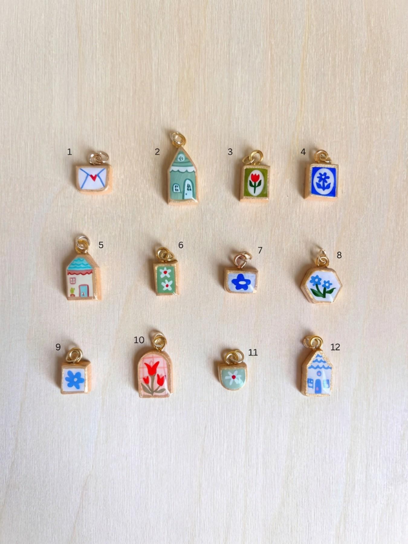 1PC stylish and minimalist commuter-style pendant, enamel painted, square, floral series pendant, 18K gold-plated stainless steel, suitable for DIY fashion accessories such as keychains, bags, and jewelry.