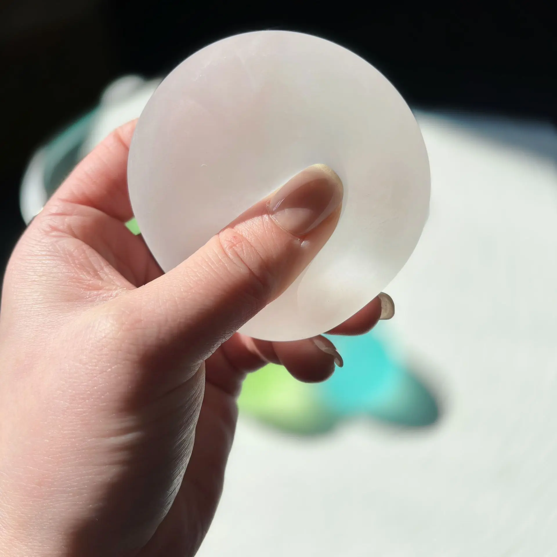 Handmade Coconut Oil Snow Mochi Squishy Ball, Moldable, Ultra Soft & Dense Texture, Stress Relief Toy for Men & Women, Soft Squeeze Squishies
