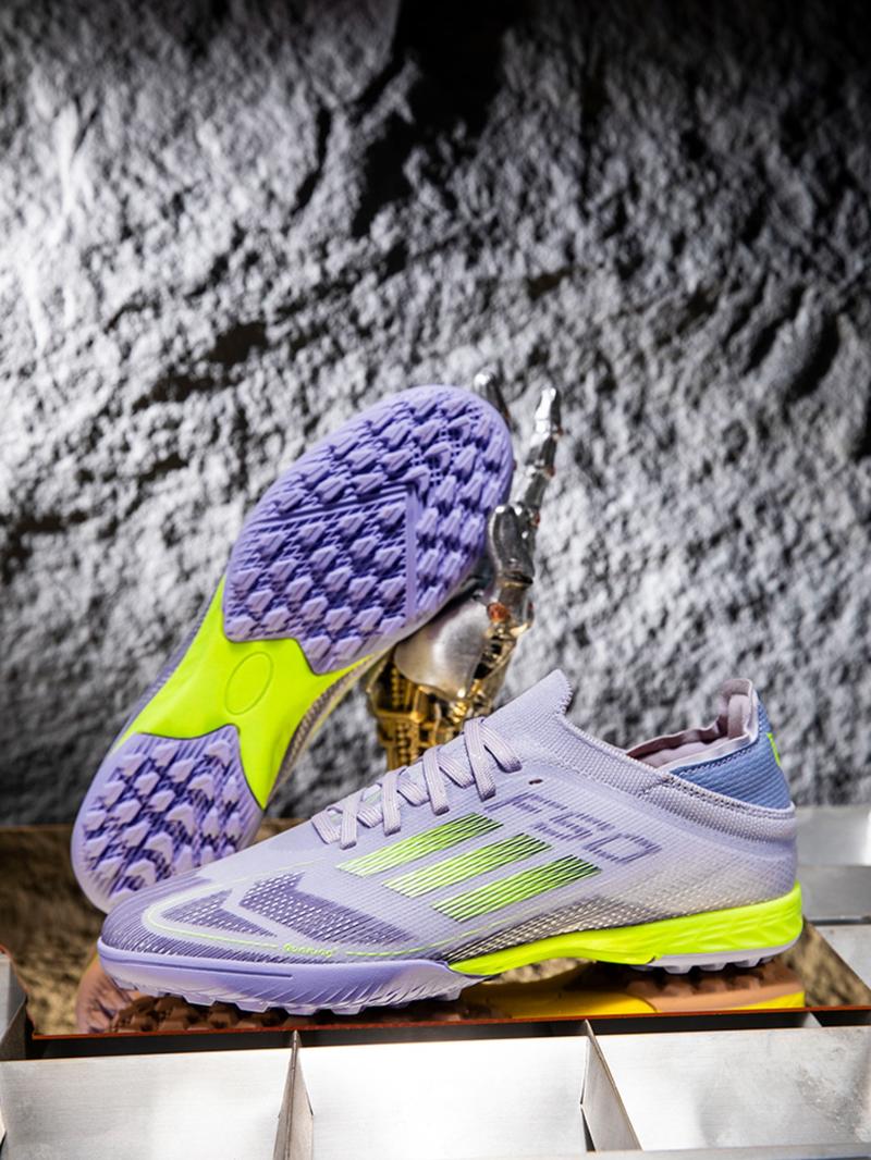 New Youth Football Shoes Recommendation, School Student Competition Training Low Top Nails Wear-Resistant Anti-Slip Grip Unisex Adults