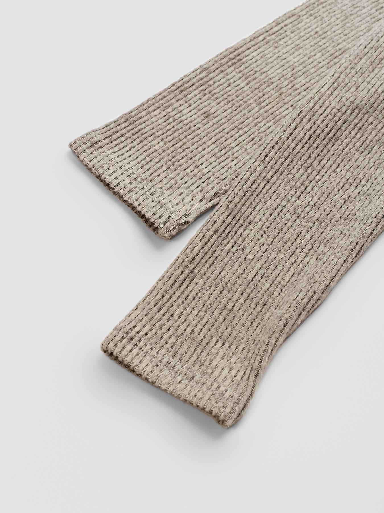 Women's Casual Elegant Ribbed Knit Button Long Sleeve Top, Fitted Plain Design, All Season Wear, Moderate Fabric Thickness, Knitwear