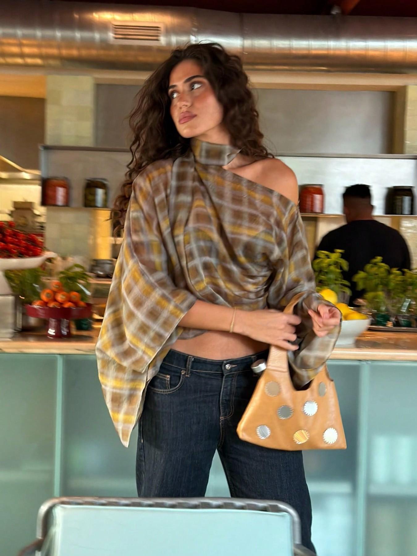 Women's Summer Casual Patterned Halter Neck Tie Blouse Shirt, One-Shoulder Flutter Sleeve Design, Lightweight Breathable Slim Fit Top, Perfect for Daily Wear, Casual Classy Elegant