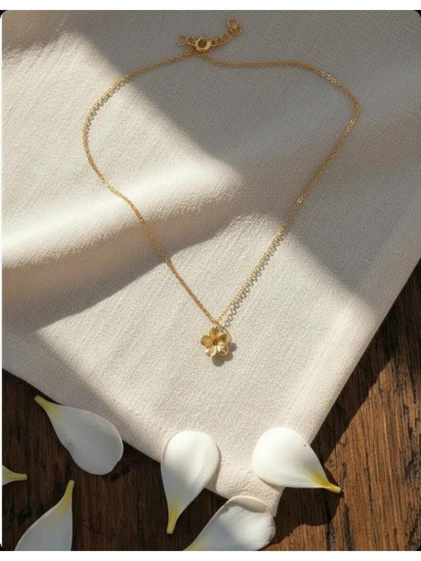 Necklace Bohemian Necklace Flower Pendant Hawaiian Style, Cute Delicate Little Flower Necklace Ladies, Valentine's Day Gift