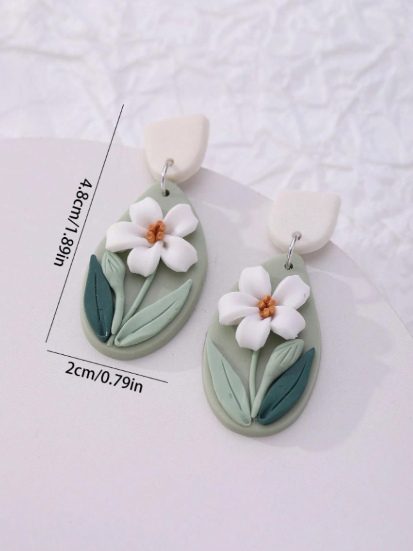 Elegant Handmade Polymer Clay Earrings, 3D Lily Flower Design, Realistic Floral Jewelry, Perfect for Gifts & Vacations