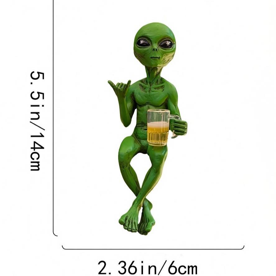 Funny Cute Alien Resin Statue, Ufo Outdoor Garden Decoration, Festive Gift, Unique Garden Statues & Sculptures, Perfect for Holidays