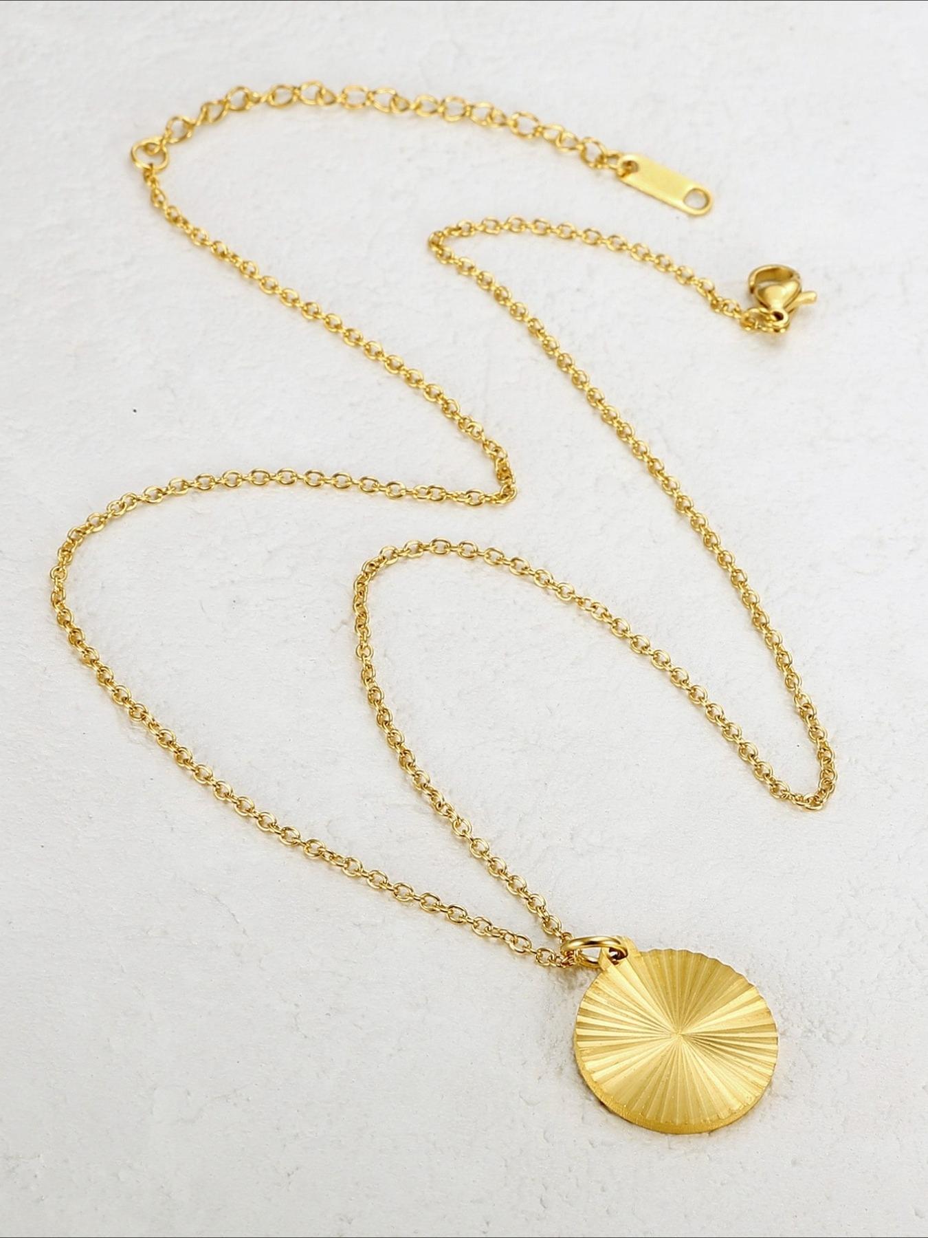 Vintage Radial Stainless Steel Round Brand Necklace with European and American Style, Niche Design, Neck Accessory, Versatile for Daily Use