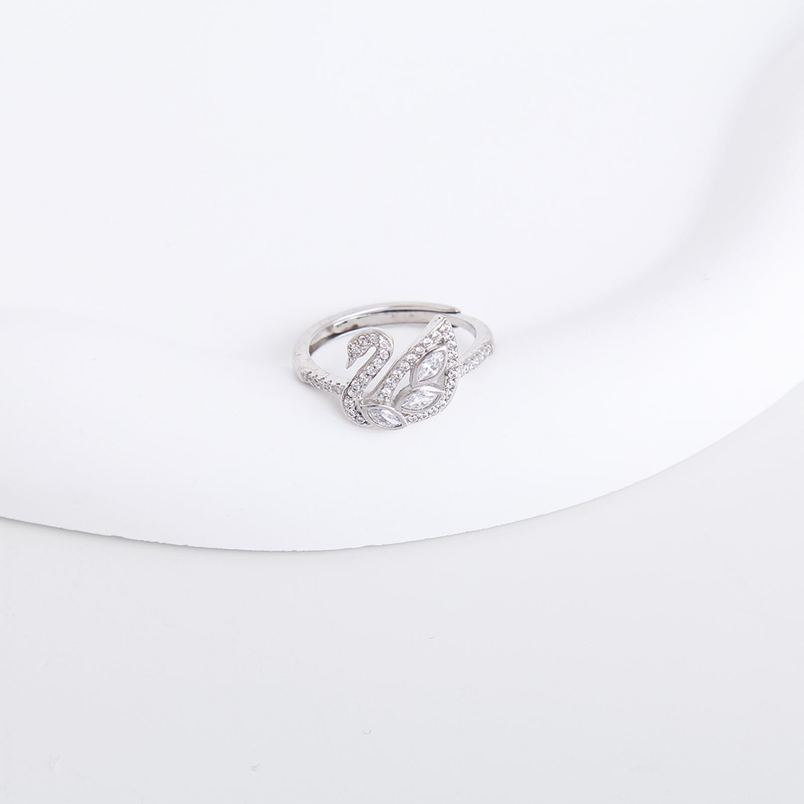 S925 Sterling Silver Swan Charm Ring - Hollow Design with Pavé-Set Sparkling Zirconia, Elegant and Dazzling Statement Ring for Women